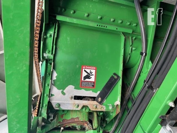2014-john-deere-s670-image-41