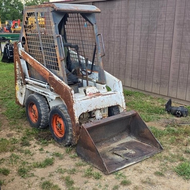 BOBCAT 443