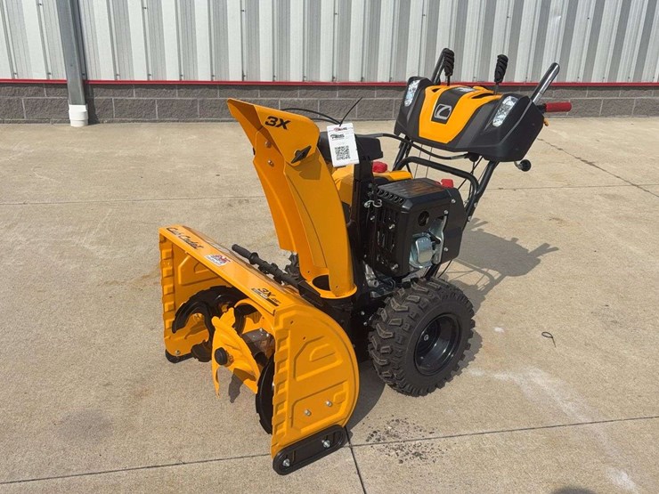 2023-cub-cadet-3x-28-1p-snowblower-image-1