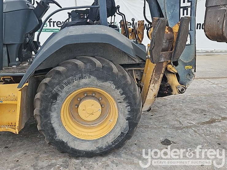 2011-deere-310j-image-18