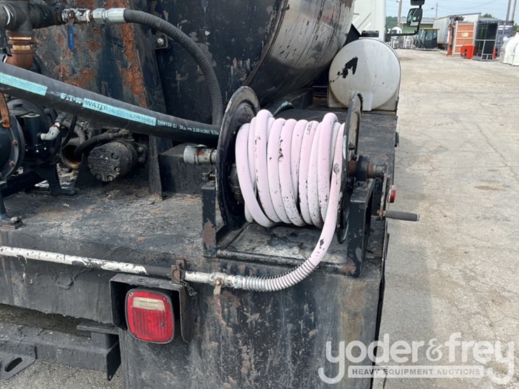 2006-international-durastar-4300-image-15