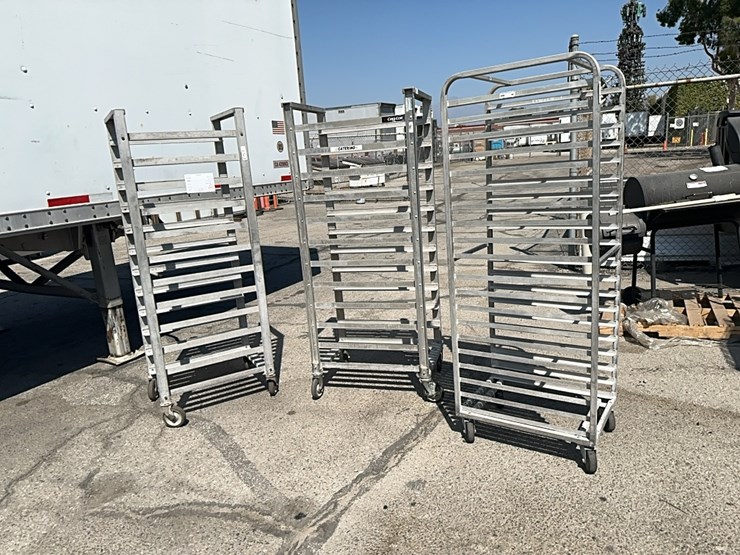 lot#----cres-cor-sheet-pan-racks-image-1