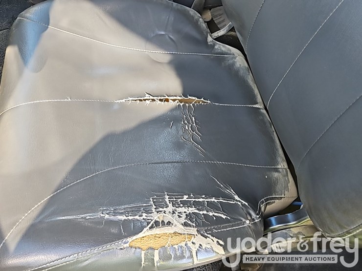 2016-international-durastar-4300-image-53