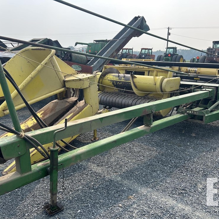 JOHN DEERE 3800