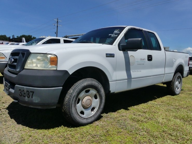 2005-ford-f150-xl-image-1