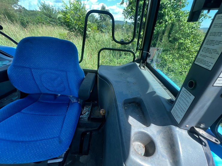 new-holland-tl100a-image-23