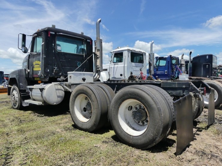 1994-mack-ch613-image-4