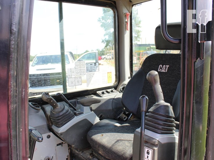 caterpillar-305.5e2-cr-image-14
