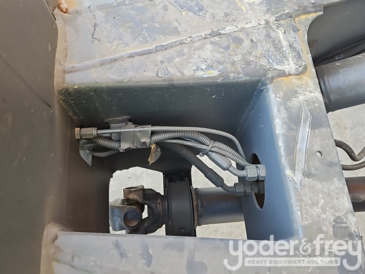 2017-terex-ta9-image-21