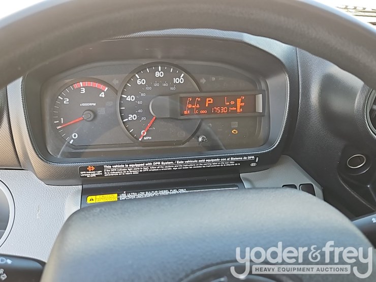2019-hino-195-image-39
