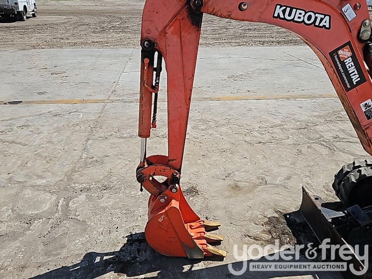 2018-kubota-k008-3-image-16