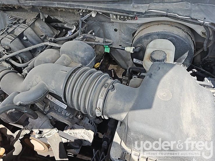 2016-ford-f150-image-18