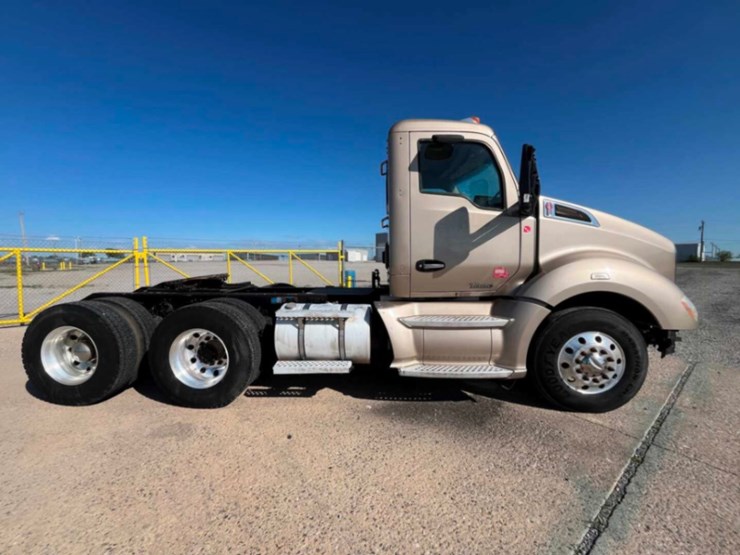 2014-kenworth-t680-image-3