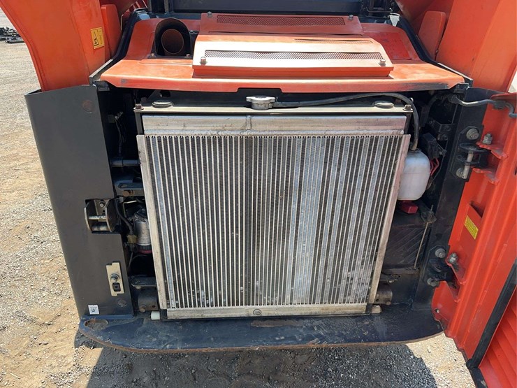 2019-kubota-svl75-2-image-21