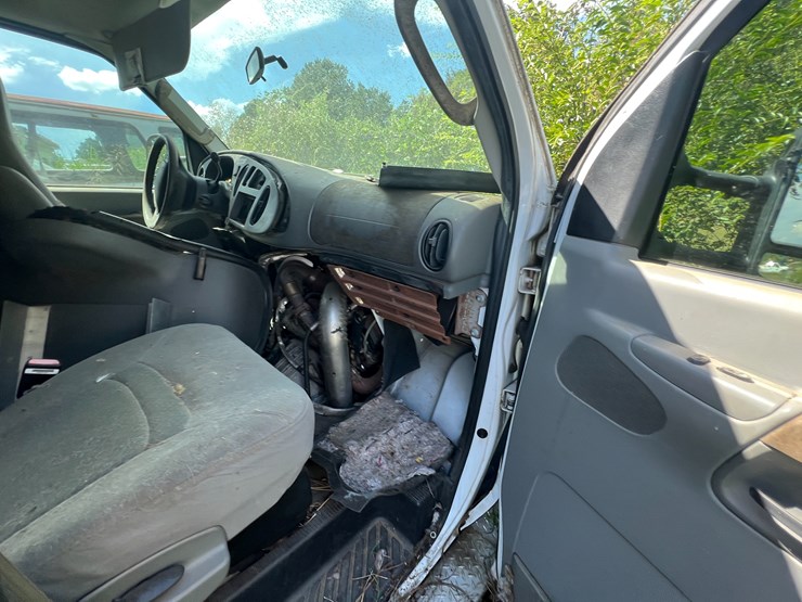 ford-e450-image-9