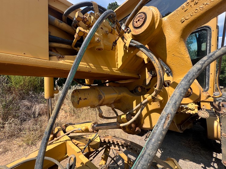 caterpillar-140g-image-29