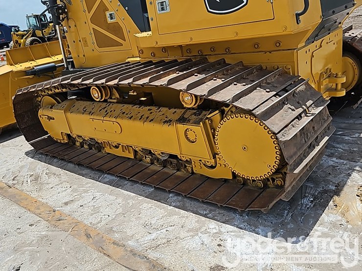 2022-deere-850l-lgp-image-25