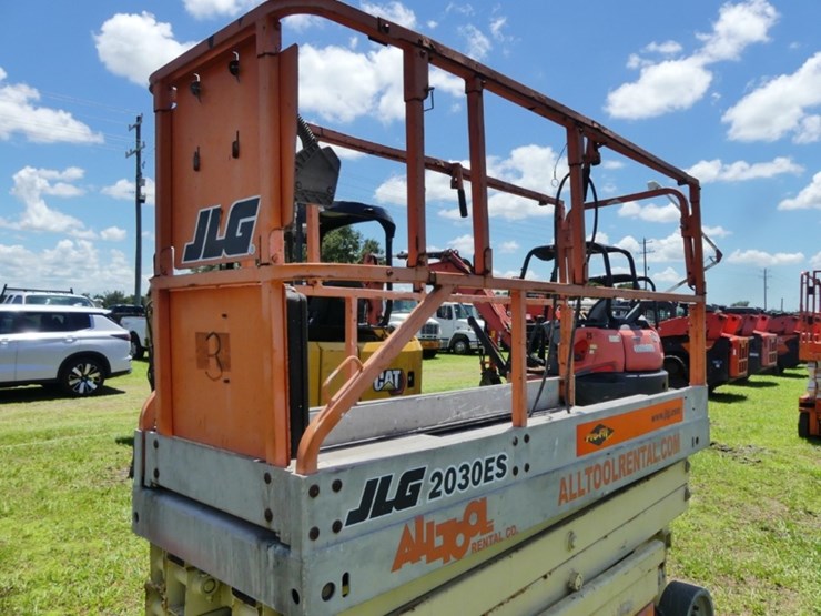 jlg-2030es-image-4
