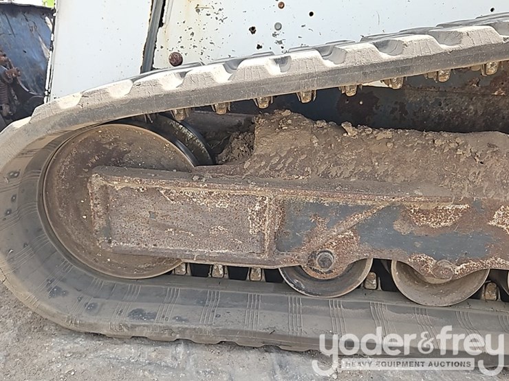 2019-bobcat-t740-image-7