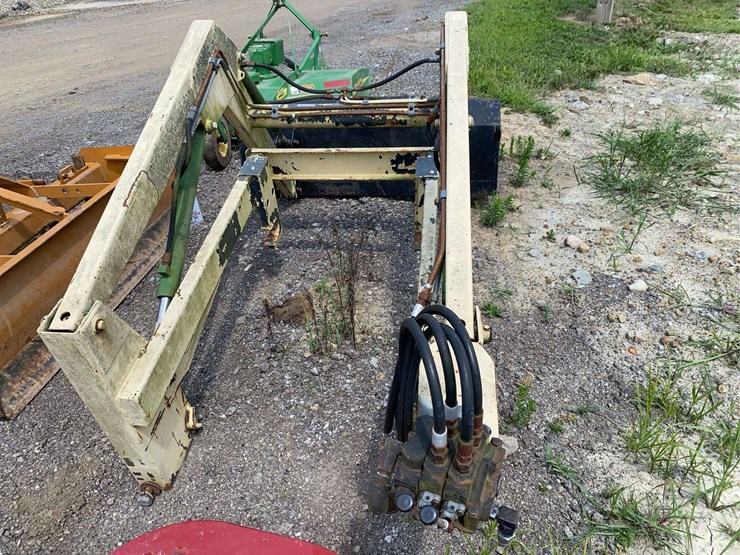late-70's-allied-390-loader-attachment-image-4