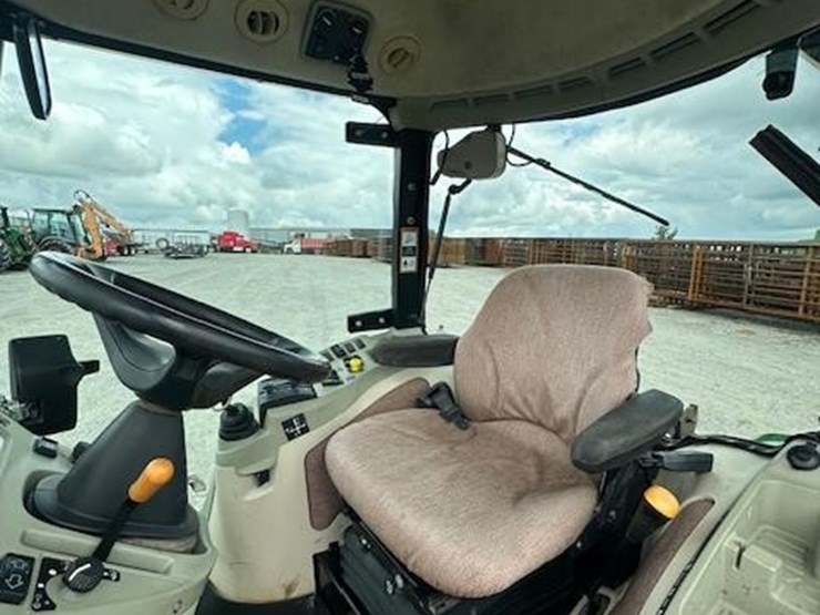 2011-john-deere-4720-image-22