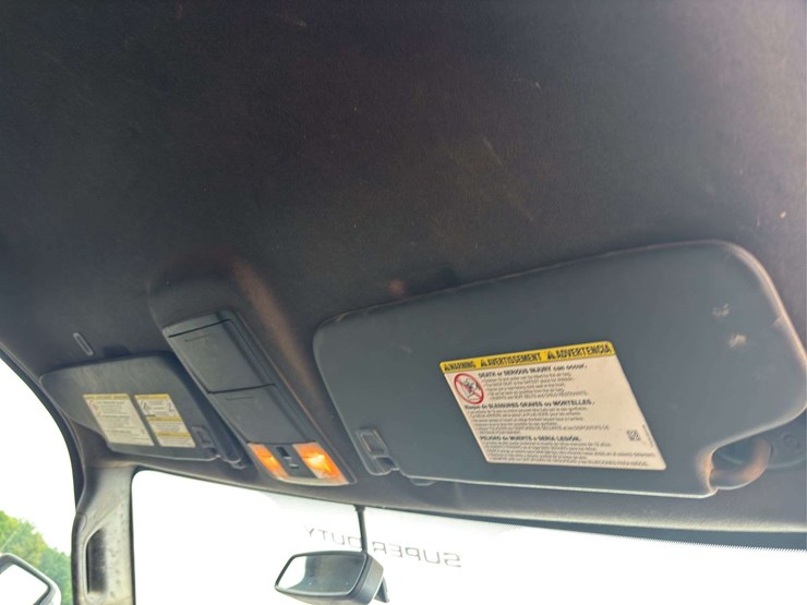 2011-ford-f350-image-24