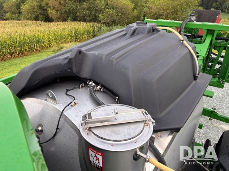 2023-john-deere-612r-image-115