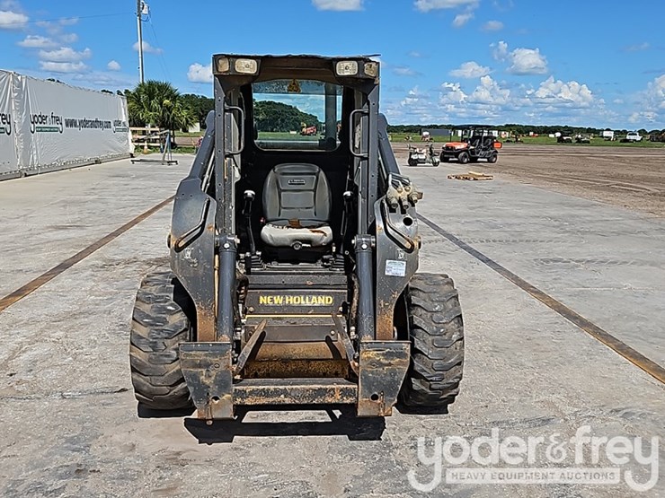 2018-new-holland-l228-image-10