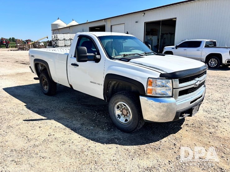 2008-chevrolet-2500-image-5