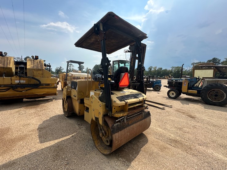 caterpillar-cb34xw-image-4