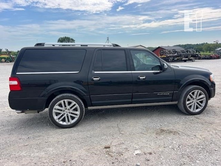 2015-ford-expedition-platinum-image-6