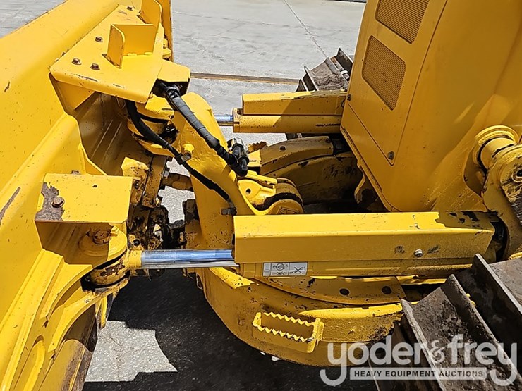 2022-komatsu-d51pxi-24-image-17