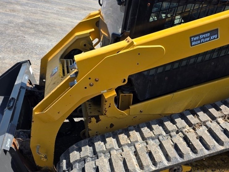 2021-caterpillar-289d3-image-26