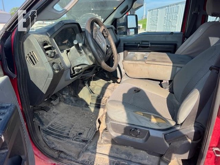 2011-ford-f550-sd-image-35