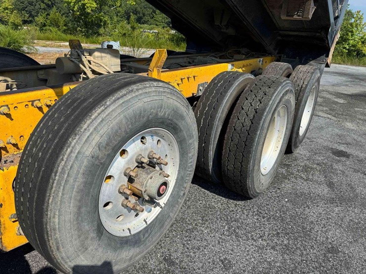 2016-peterbilt-567-image-20