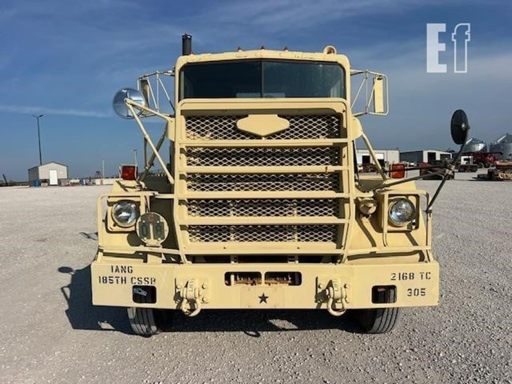 1983-am-general-m915a1-image-13