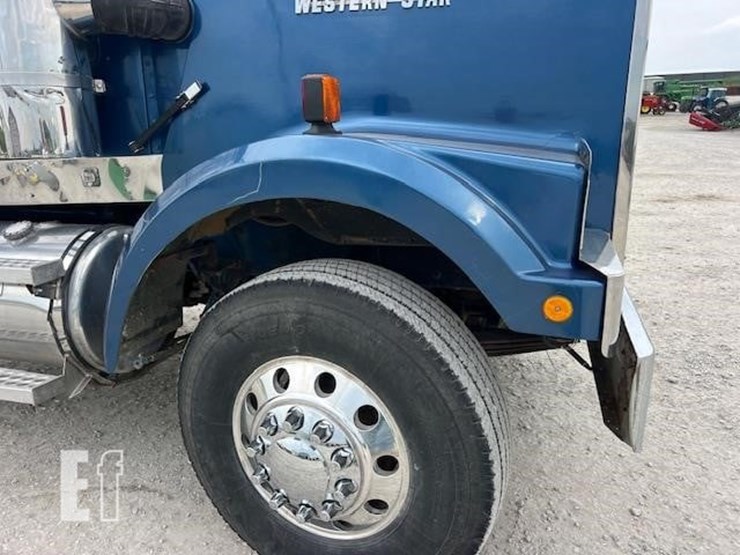 1993-western-star-4900-image-21