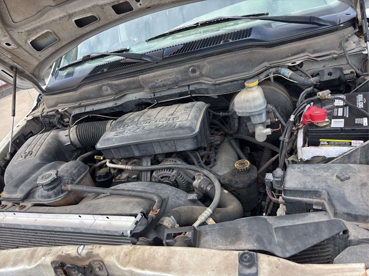 2002-dodge-ram-crew-cab-pickup-image-24