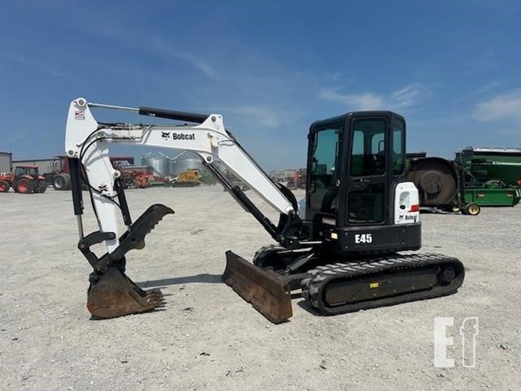 2017-bobcat-e45-image-1