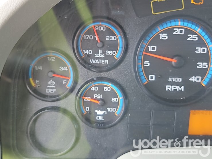 2015-international-durastar-4300-image-45