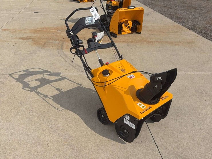 2022-cub-cadet-1x-21-lhp-snowblower-image-2