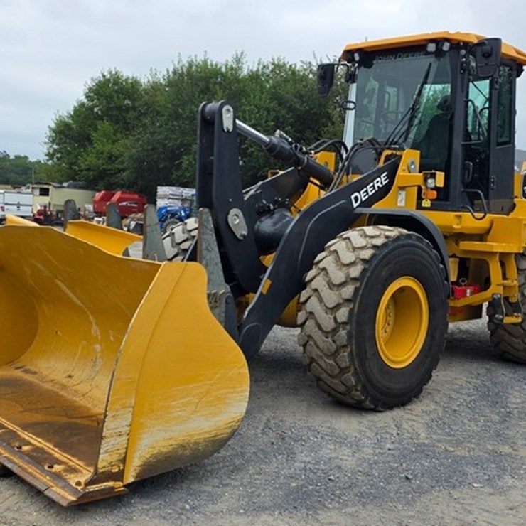 2021 DEERE 524L