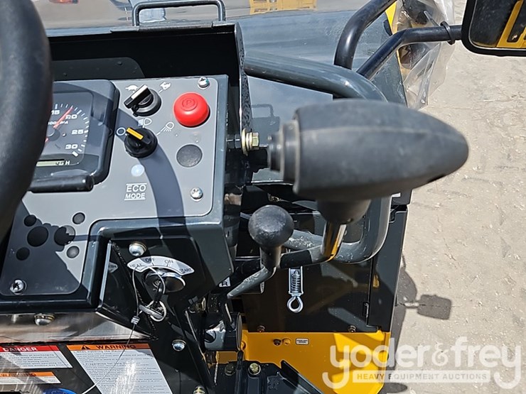 2024-kubota-d1703-image-21