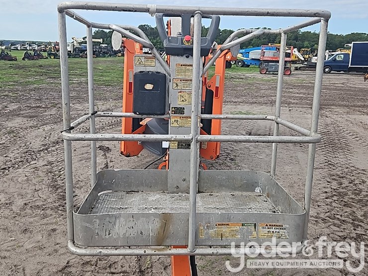 2018-jlg-t500j-image-31
