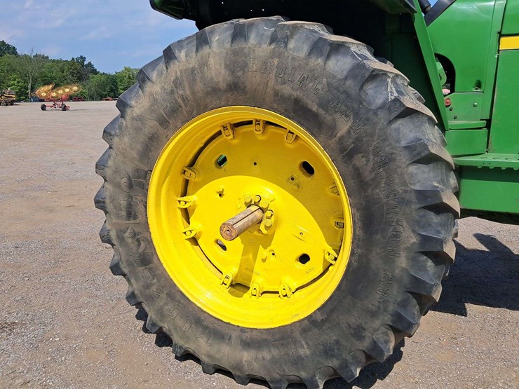 john-deere-4440-image-10