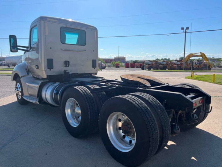 2014-kenworth-t680-image-5