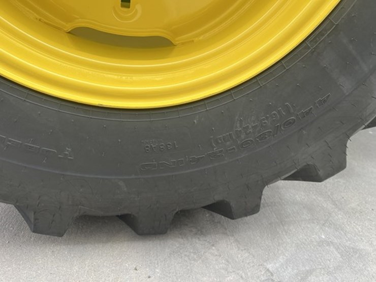 2024-john-deere-4066r-image-21