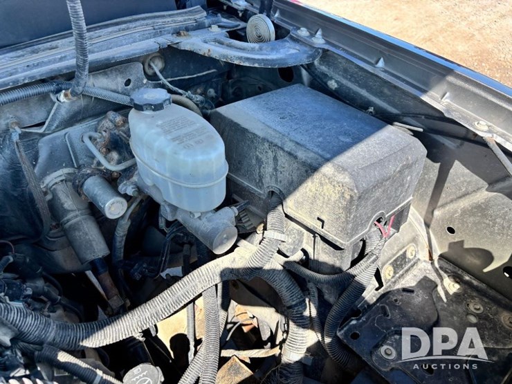 2013-chevrolet-silverado-2500-lt-image-50