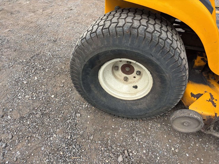 cub-cadet-lt1040-image-8