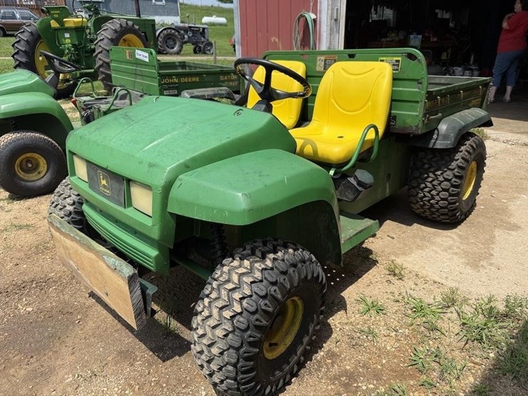 john-deere-gator-image-3
